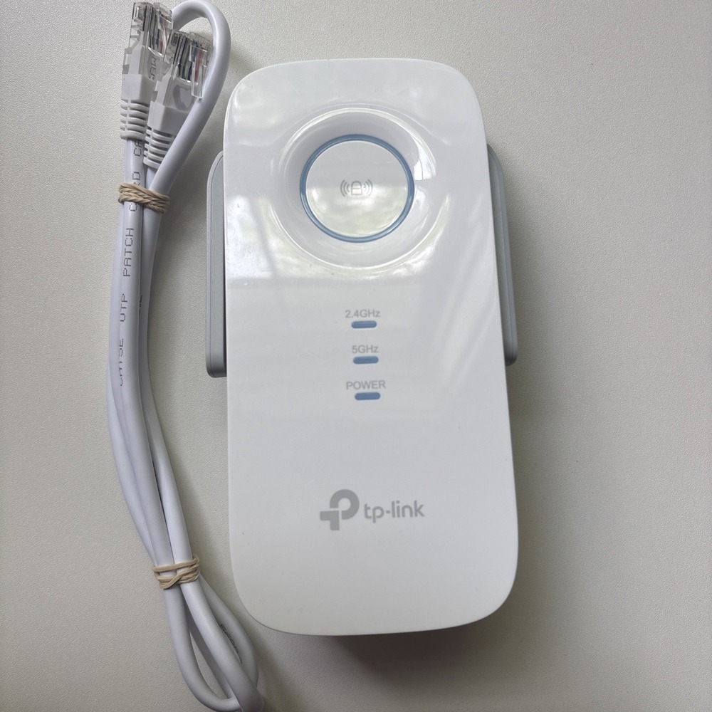 TP LINK AC1750 Wi-Fi Dual Band Range Extender RE450 Three Antennas Gigabit Port